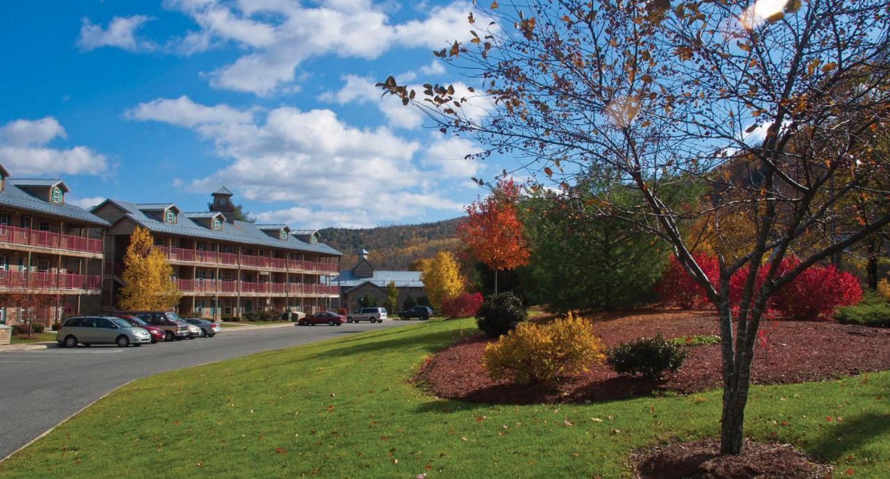 Holiday Inn Club Vacations Oak N Spruce Resort In The Berkshires Lee Bagian luar foto